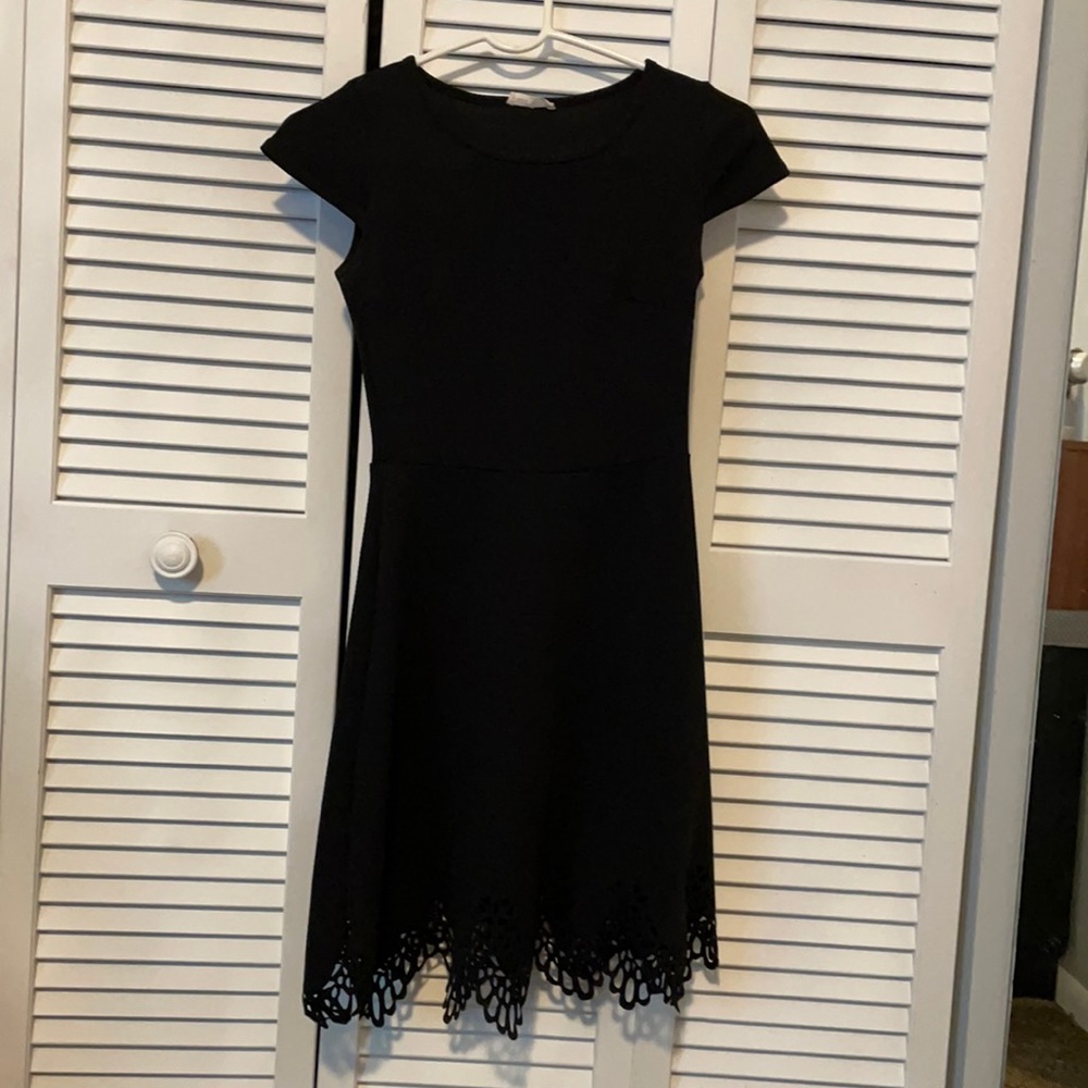 Black dress size small